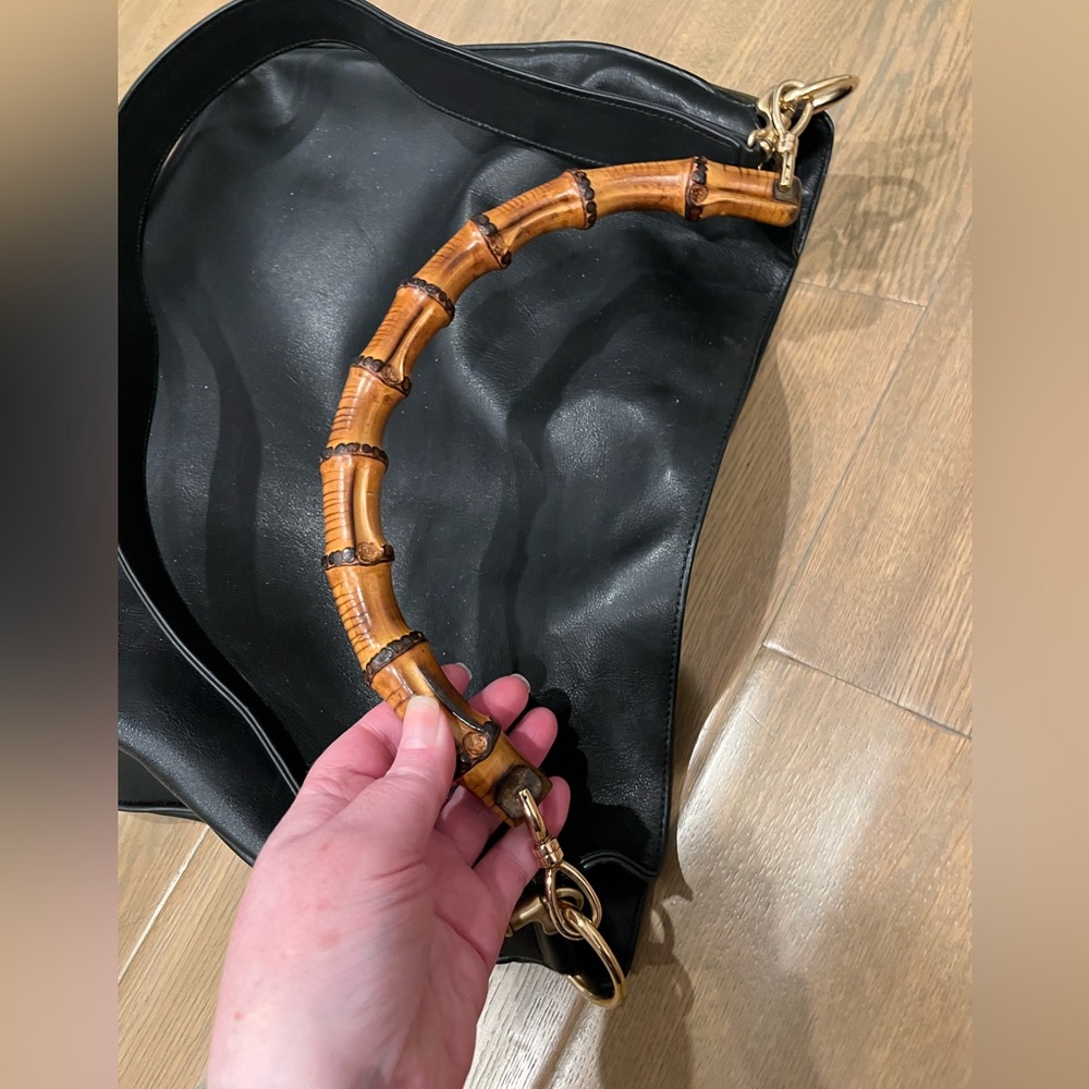 Gucci Two-Way Shoulder Bag in Black Leather with Bamboo Handle - Picture 10 of 12